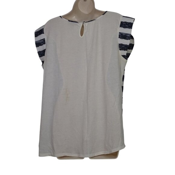 Express Striped Lace Print Short Sleeve Top Women Size L Keyhole Back Scoop Neck - Picture 3 of 9